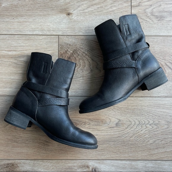 J. Crew Ryder Short Black Leather Buckle Boots - Picture 2 of 15